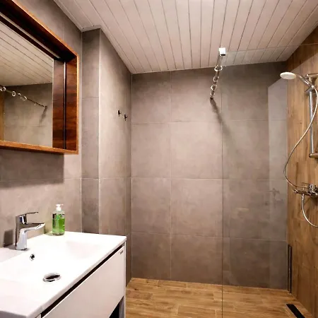 Perfect Location - Self Check-in - Free Parking - Balcony View - Fast Wifi Апартаменты Скопье