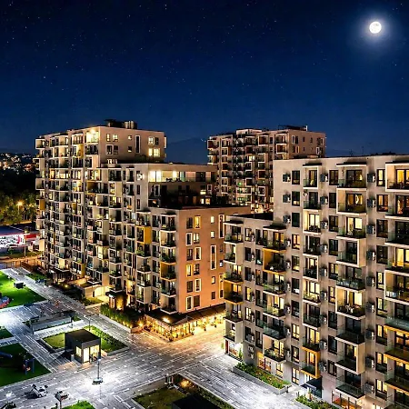 Апартаменты Perfect Location - Self Check-in - Free Parking - Balcony View - Fast Wifi *